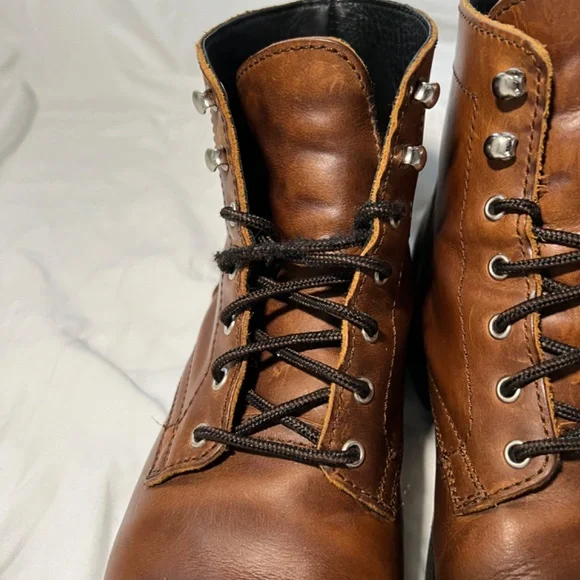 Thursday Captain Boots, men’s 10.5 - Picture 2 of 9